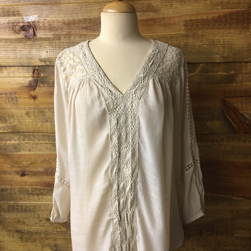 New Directions offwhite boho blouse size Medium